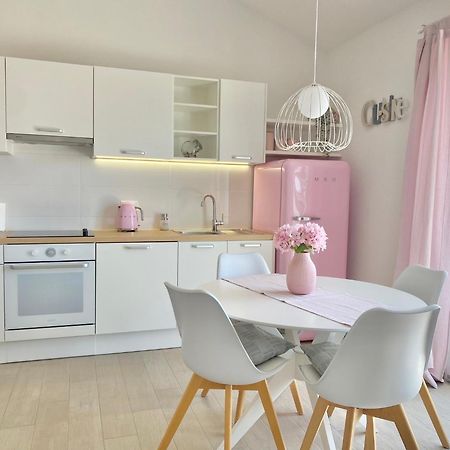 Apartmani Ksenija Tučepi Esterno foto