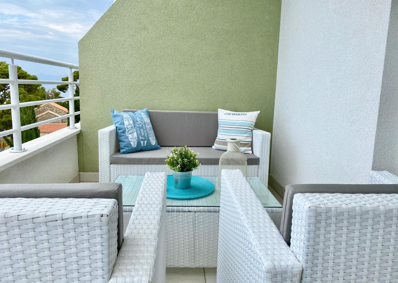 Apartmani Ksenija Tučepi Esterno foto
