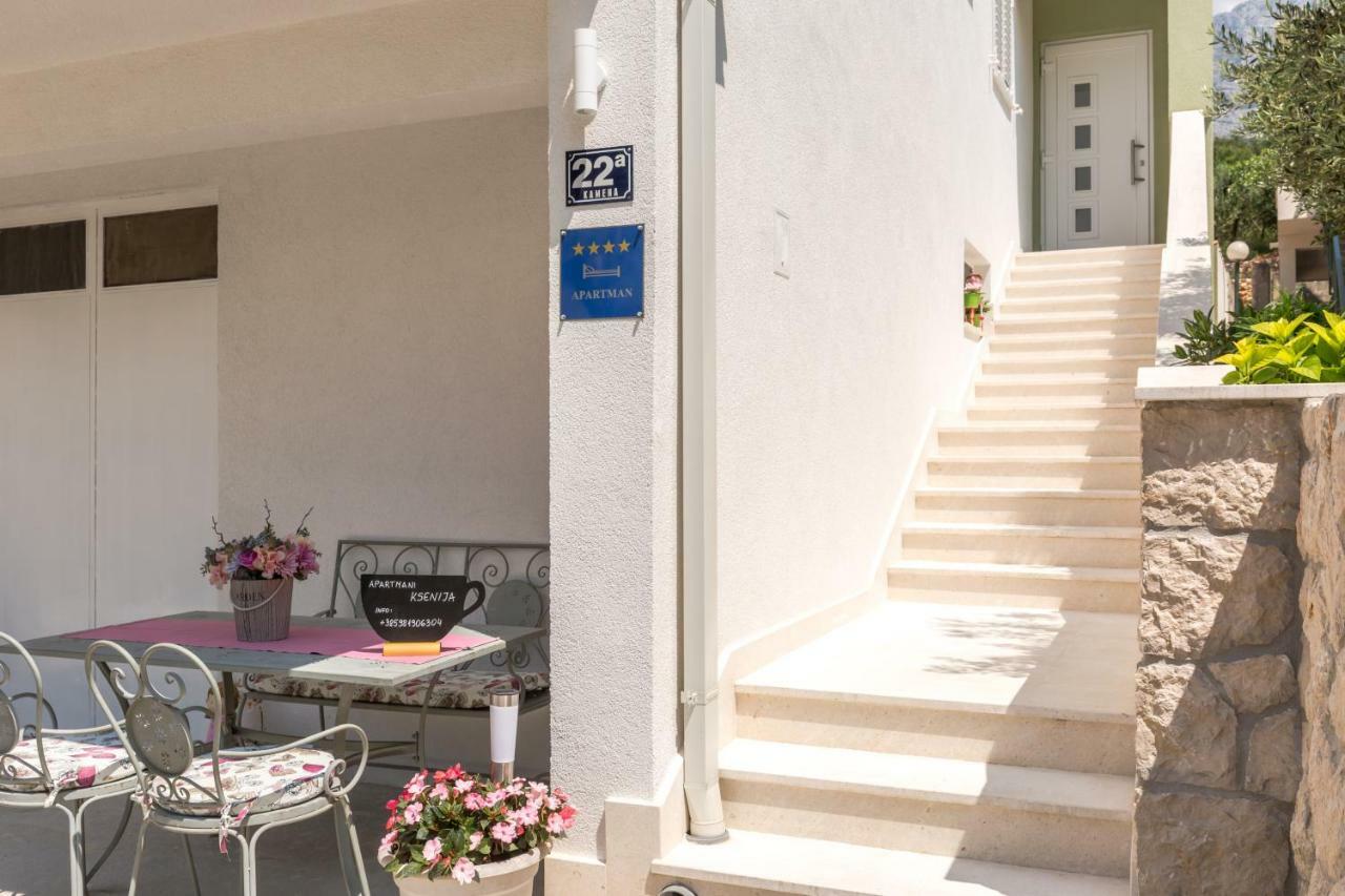 Apartmani Ksenija Tučepi Esterno foto