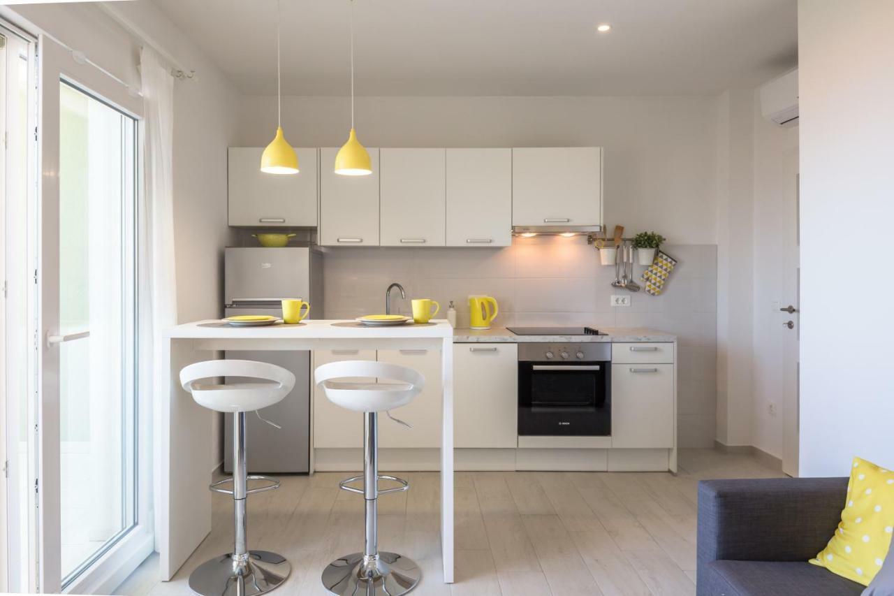 Apartmani Ksenija Tučepi Esterno foto